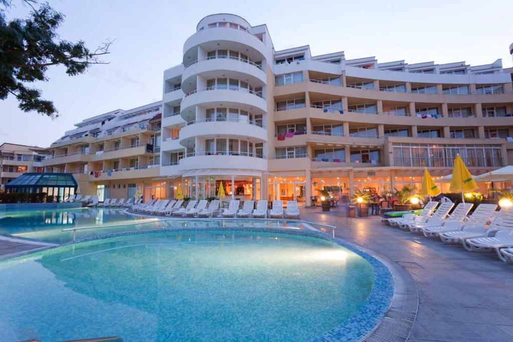 Sun Palace 4*