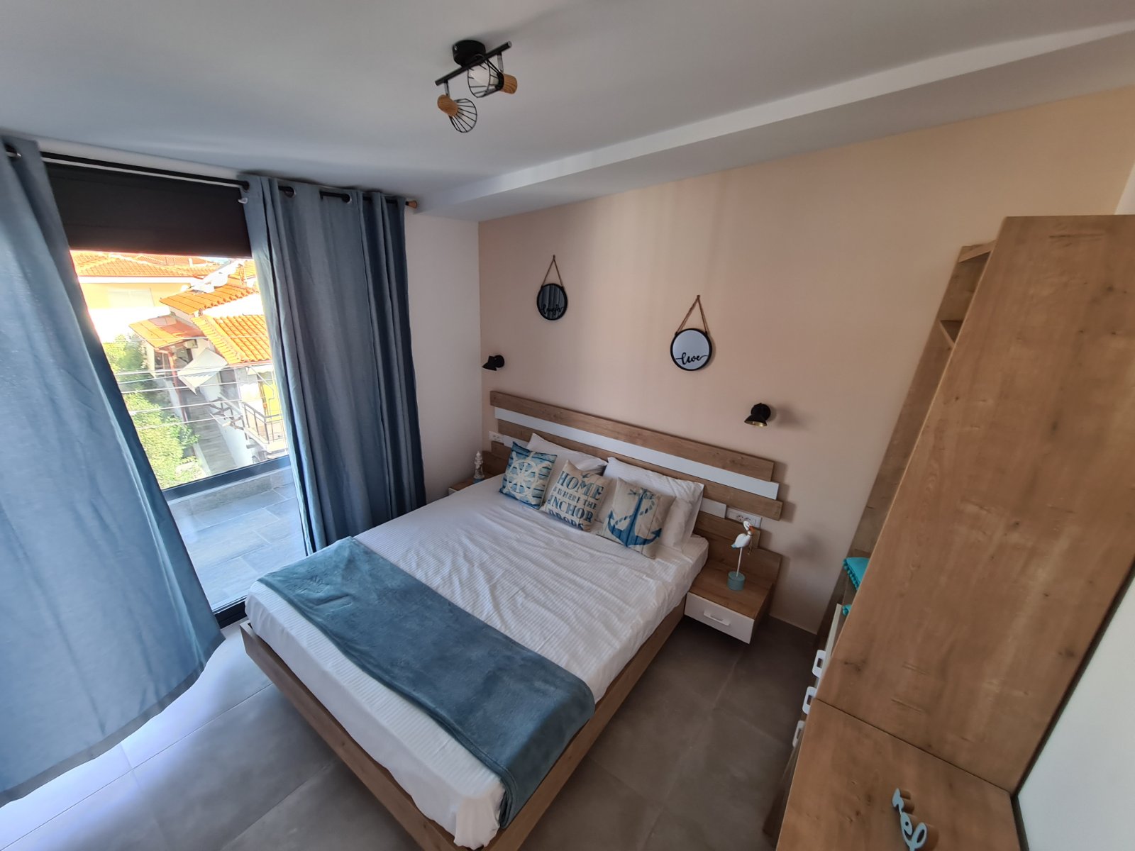 Вила Алекс Лукс – Полихроно