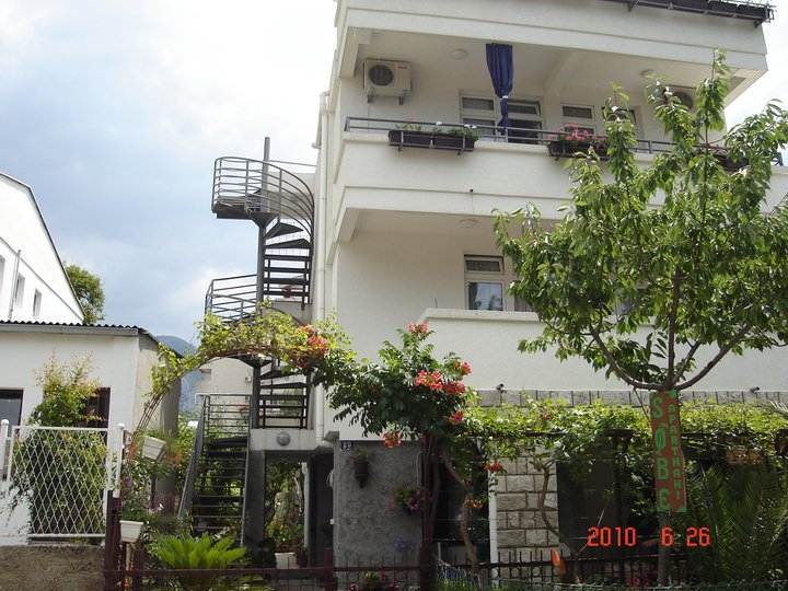 СУТОМОРЕ – ВИЛА БЕБА