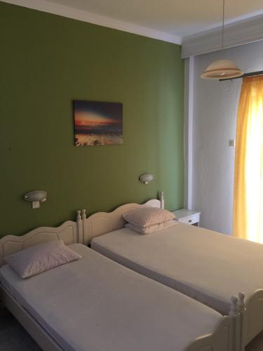 101634IMG-8f5d2a295fd4dcad6ef99870d876b4d6-V