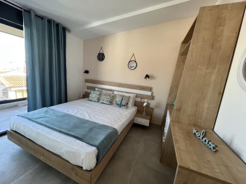 101659IMG-7ac0e313716ce5ae536d2091e46243ca-V (1)