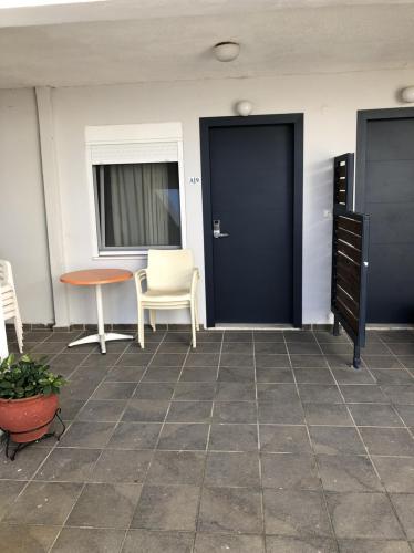 101726IMG-c0e4db5be1a14a4aefa28fe3601d33c4-V