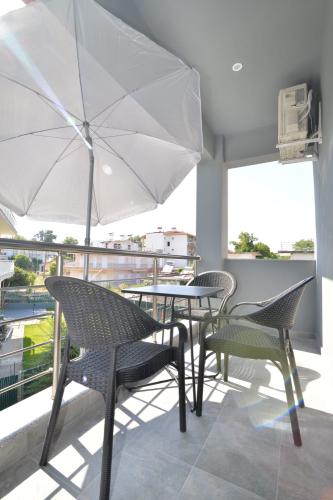 101745IMG-6bf252bd426c1eba3cc89e74ed3f6798-V