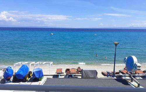 101810nektarios-terasa