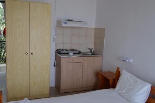 102736velisarios-5 (1)