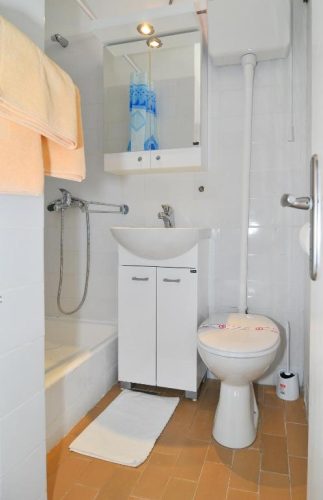 122 0-02-05-44f78dcd2023fbf846d7fcfe50e1eabdc36eb57bbf6eeefcd9705481f943f015 13ff72d9df3b47a