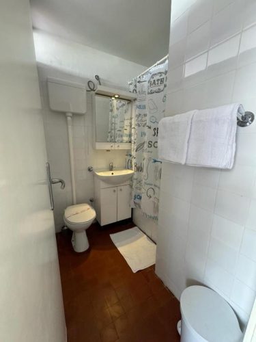 122 0-02-05-adb4c5aa6acfe996d88486dc4f22d43f12b38f60d92d16d6b18cc2e99bb2d3f6 f376f710310f27eb