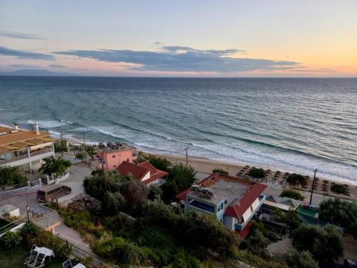 125451IMG-bc69fef0ce047dca1d64ec6e30c30a1b-V