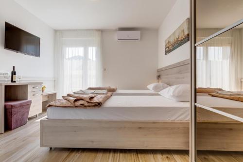 147230915 (1) (1) (1)