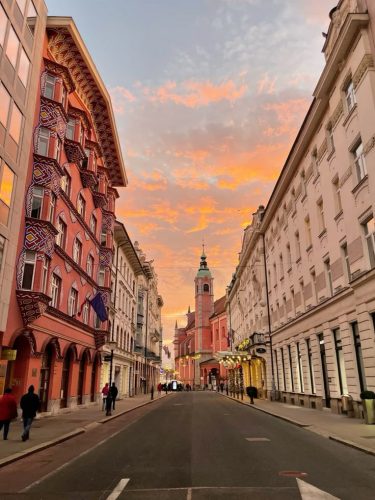 2001e17566a31e007209cff31eef3477