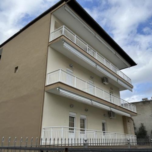 47291705926709-600x600