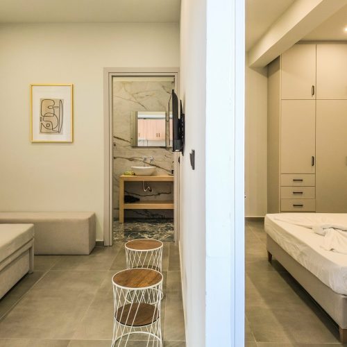 571fcc15-6147-4cfe-beed-48e78404aa32-scaled-qwd66w655hxf0bxxbt26r9hq6ap86suuf7l2rf1x1k