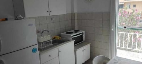 Mihalis-App-3-1-600x270