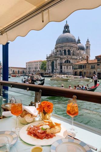 b5cdaed76e5d9c4ead42c3daaeb82b86 (1)