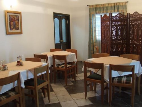 b8c5e5c6-a5e7-417c-9af5-64b42ffeea80