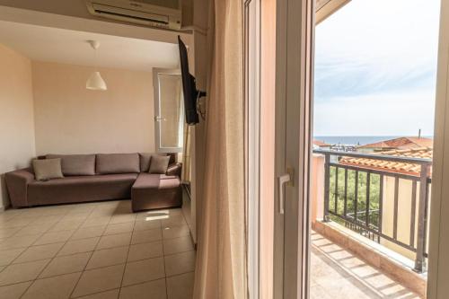 skioni-apartments-nea-skioni-pic-38